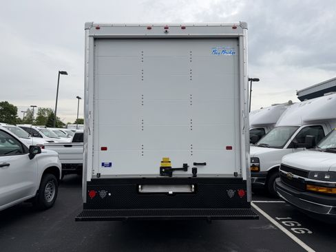 New 2026 Chevrolet Express 4500 w/ Power Convenience Package RWD image 6