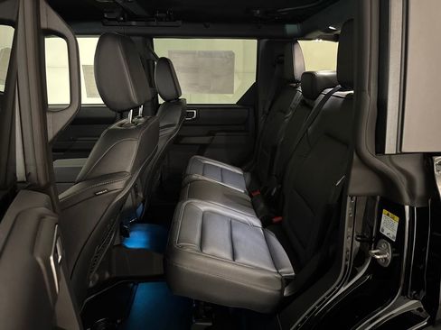 New 2025 Ford Bronco Badlands image 17