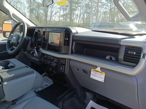 New 2026 Ford F350 XL w/ XL Chrome Package image 38