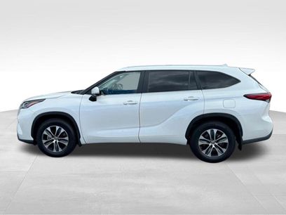 Used 2023 Toyota Highlander XLE
