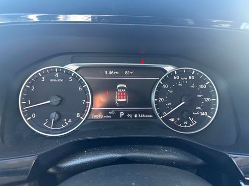 Certified 2024 Nissan Pathfinder SV image 16