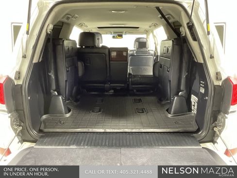 Used 2013 Lexus LX 570 4WD w/ Luxury Pkg image 13