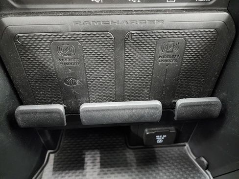 Used 2025 RAM 1500 Limited AWD/4WD image 73