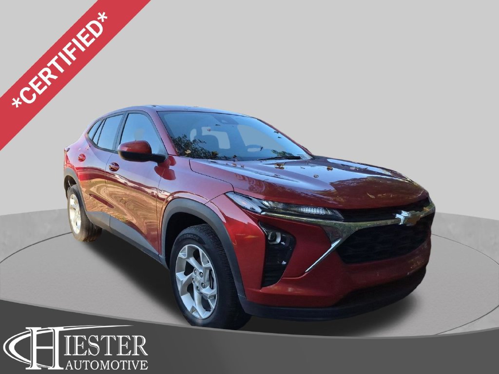 Used 2024 Chevrolet Trax LS w/ LS Convenience Package FWD image 1