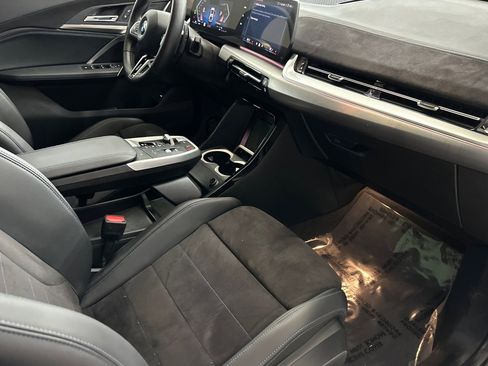 Certified 2025 BMW X2 xDrive28i w/ Technology Package image 30