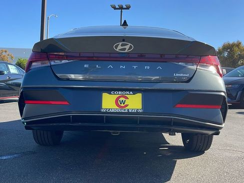 New 2026 Hyundai Elantra Limited image 10