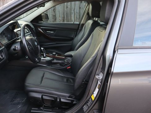 Used 2014 BMW 320i xDrive Sedan image 19