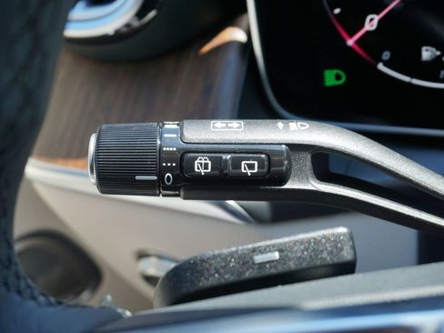 Certified 2026 Mercedes-Benz GLC 300 image 29