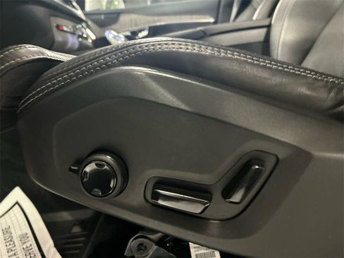 Certified 2023 Volvo XC90 B6 Ultimate w/ Protection Package Premier image 9