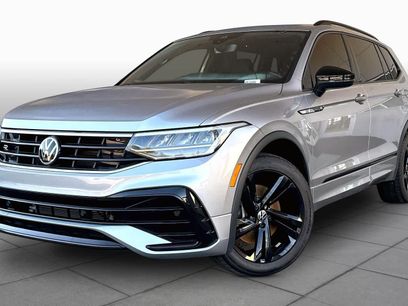 Used 2023 Volkswagen Tiguan SE R-Line