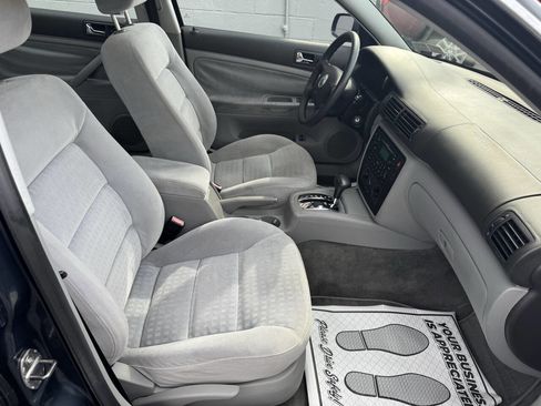 Used 2004 Volkswagen Passat GLS FWD image 23