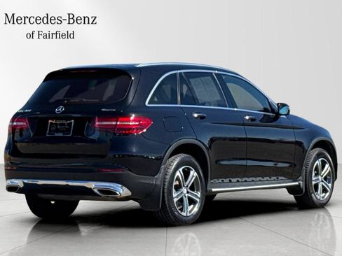 Used 2017 Mercedes-Benz GLC 300 4MATIC image 2