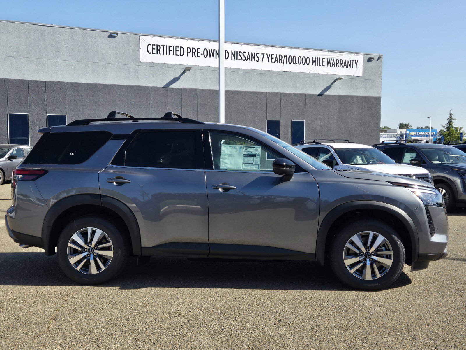 New 2026 Nissan Pathfinder SL AWD/4WD image 3