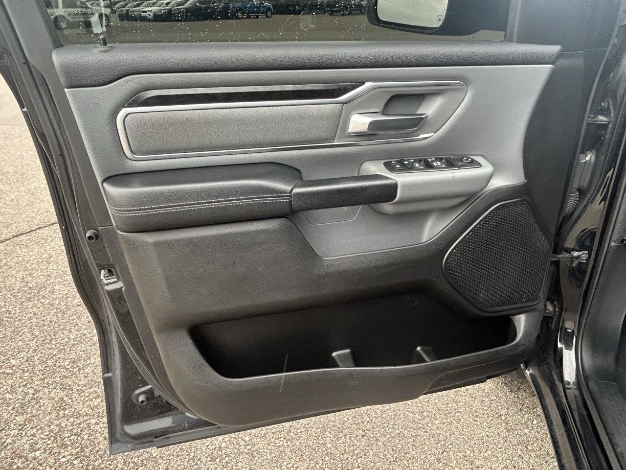 Used 2019 RAM 1500 Big Horn AWD/4WD image 14