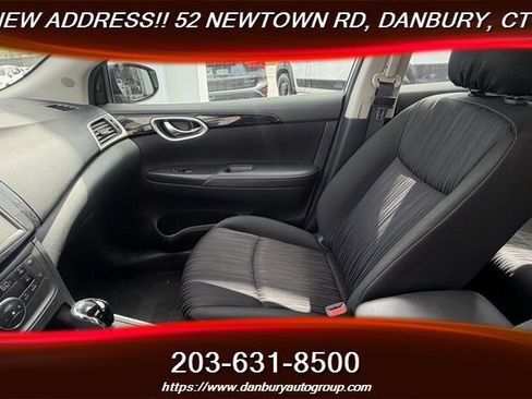 Used 2019 Nissan Sentra SV w/ Special Edition Package FWD image 12