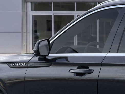 New 2026 Lincoln Aviator AWD image 20