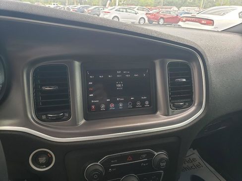 Used 2021 Dodge Charger SXT w/ Blacktop Package image 15
