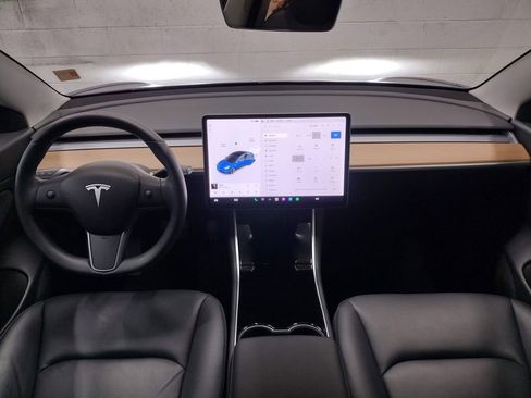 Used 2019 Tesla Model 3 image 28