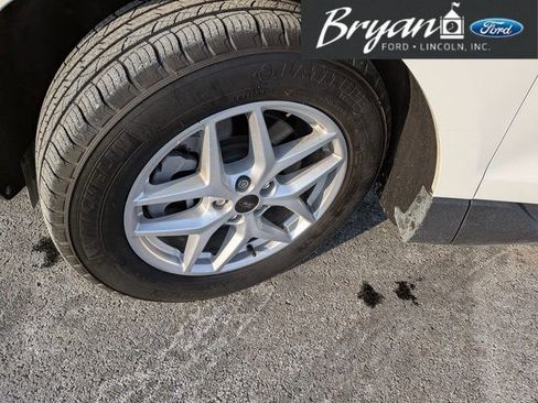 Used 2024 Ford Edge SEL w/ Convenience Package image 37