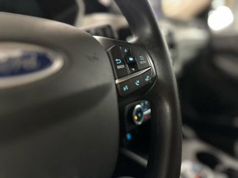 Used 2020 Ford Escape SE image 25