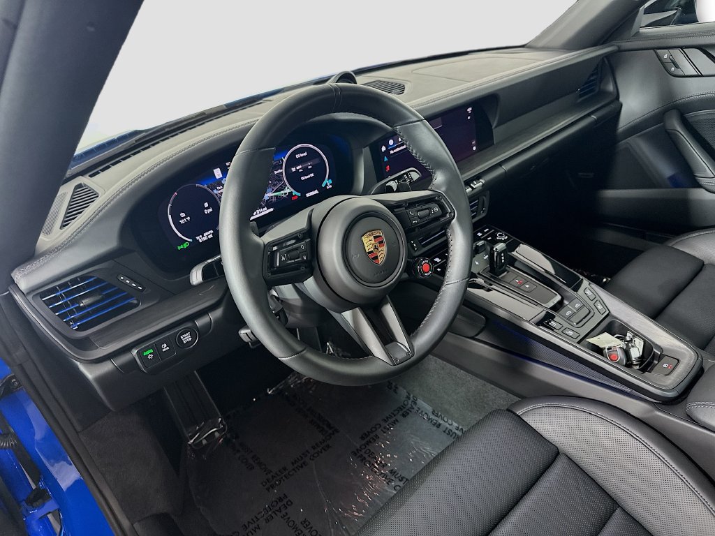 Certified 2025 Porsche 911 Targa 4 GTS AWD/4WD image 4