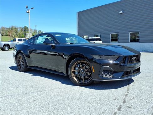 New 2026 Ford Mustang GT RWD image 3