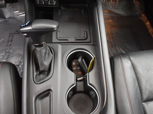 Used 2022 Dodge Durango R/T w/ Blacktop Package image 8