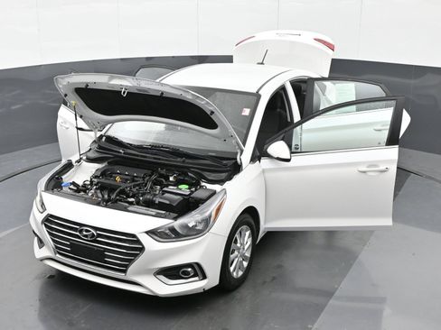 Used 2022 Hyundai Accent SEL FWD image 46