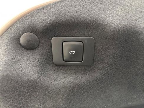 Used 2020 Lincoln MKZ Reserve w/ Luxury Package image 17