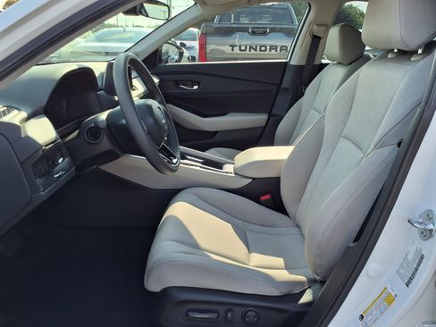 Certified 2026 Honda Accord SE image 17
