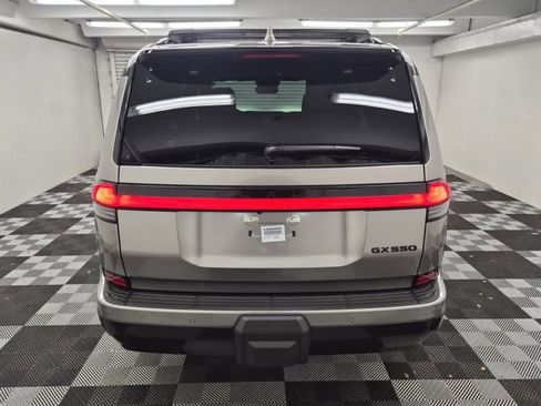 Used 2024 Lexus GX 550 image 5