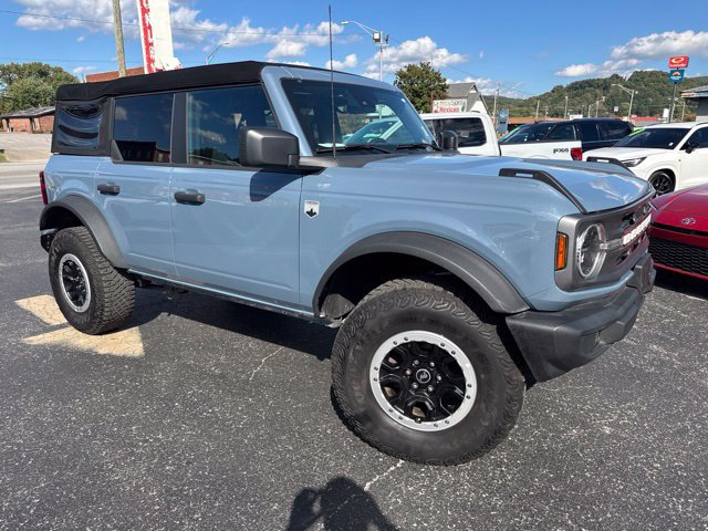 Used 2023 Ford Bronco Big Bend w/ Sasquatch Package AWD/4WD image 3