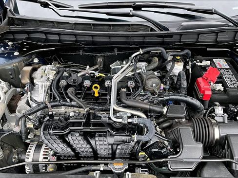 Used 2025 Nissan Altima 2.5 SV FWD image 32