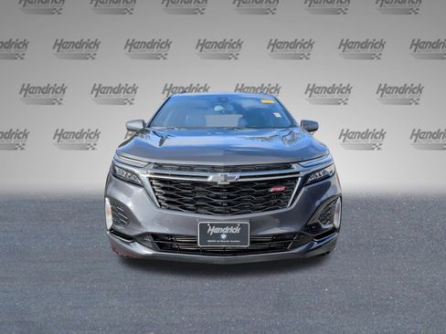 Used 2023 Chevrolet Equinox RS image 3