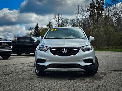 Certified 2022 Buick Encore Preferred w/ Safety Package AWD/4WD image 8