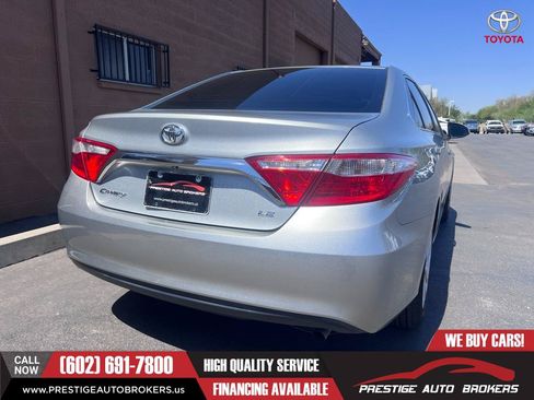 Used 2016 Toyota Camry LE FWD image 5