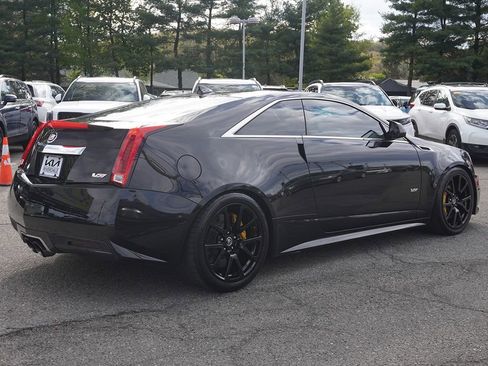 Used 2011 Cadillac CTS V RWD image 9