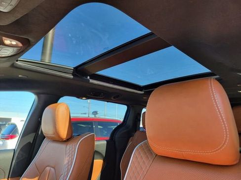 New 2026 Chrysler Pacifica Pinnacle AWD/4WD image 4