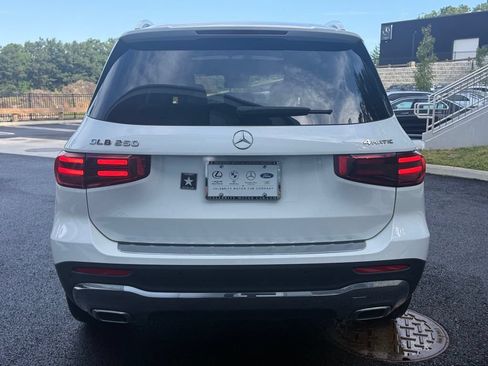 Used 2026 Mercedes-Benz GLB 250 4MATIC image 6