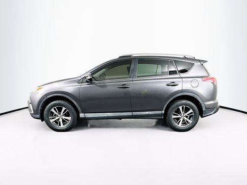 Used 2018 Toyota RAV4 XLE FWD image 4