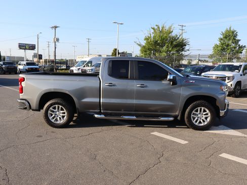 Used 2021 Chevrolet Silverado 1500 LT AWD/4WD image 11