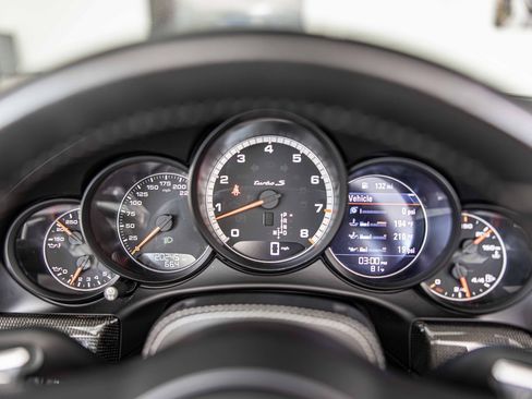 Used 2017 Porsche 911 Turbo S image 25
