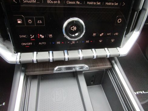 New 2026 GMC Acadia Denali image 42