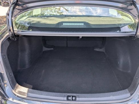 Used 2020 Toyota Corolla LE FWD image 16