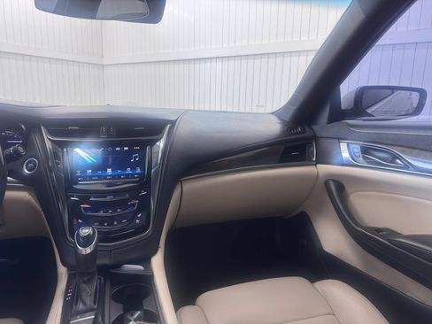 Used 2017 Cadillac CTS Luxury RWD image 16