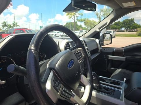 Used 2015 Ford F150 Lariat w/ Equipment Group 502A Luxury AWD/4WD image 9