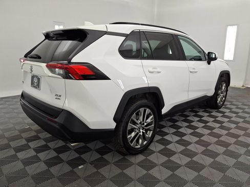 Certified 2020 Toyota RAV4 XLE Premium AWD/4WD image 25