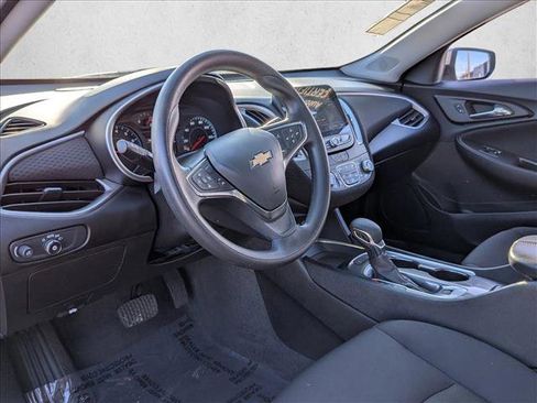 Used 2024 Chevrolet Malibu LT image 9