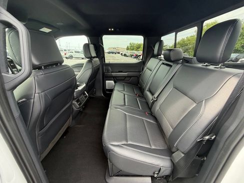 Used 2025 Ford F150 Lariat w/ Equipment Group 502A High AWD/4WD image 5
