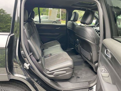 Used 2023 Jeep Grand Cherokee L Laredo AWD/4WD image 28